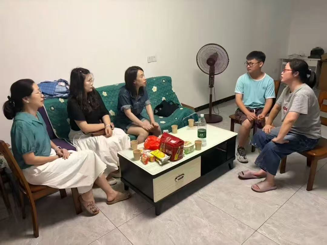 全员家访暖盛夏 家校同心育新人——望城二中2026年暑期全员大家访活动圆满开展